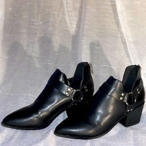 Forever 21 Faux Leather Ankle Booties